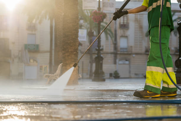 Best Pool Deck Cleaning  in Four Corners, TX
